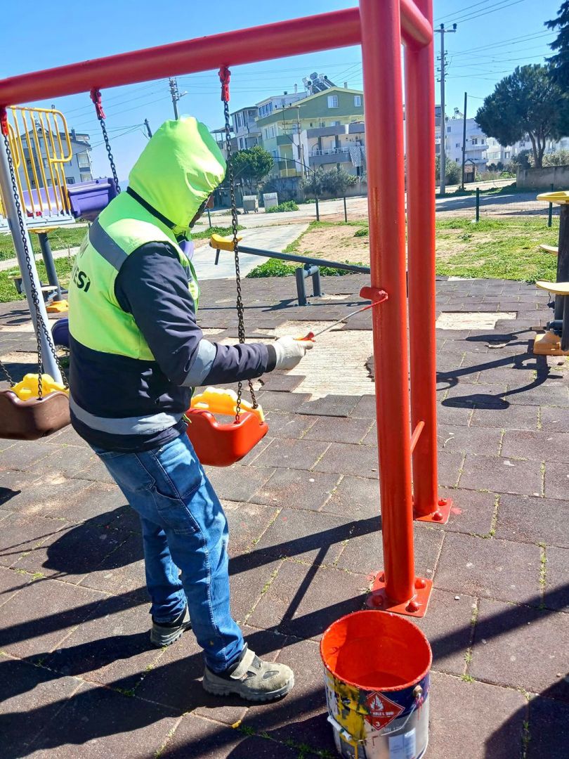 DİDİM’DE PARKLAR BAHARA HAZIRLANIYOR 