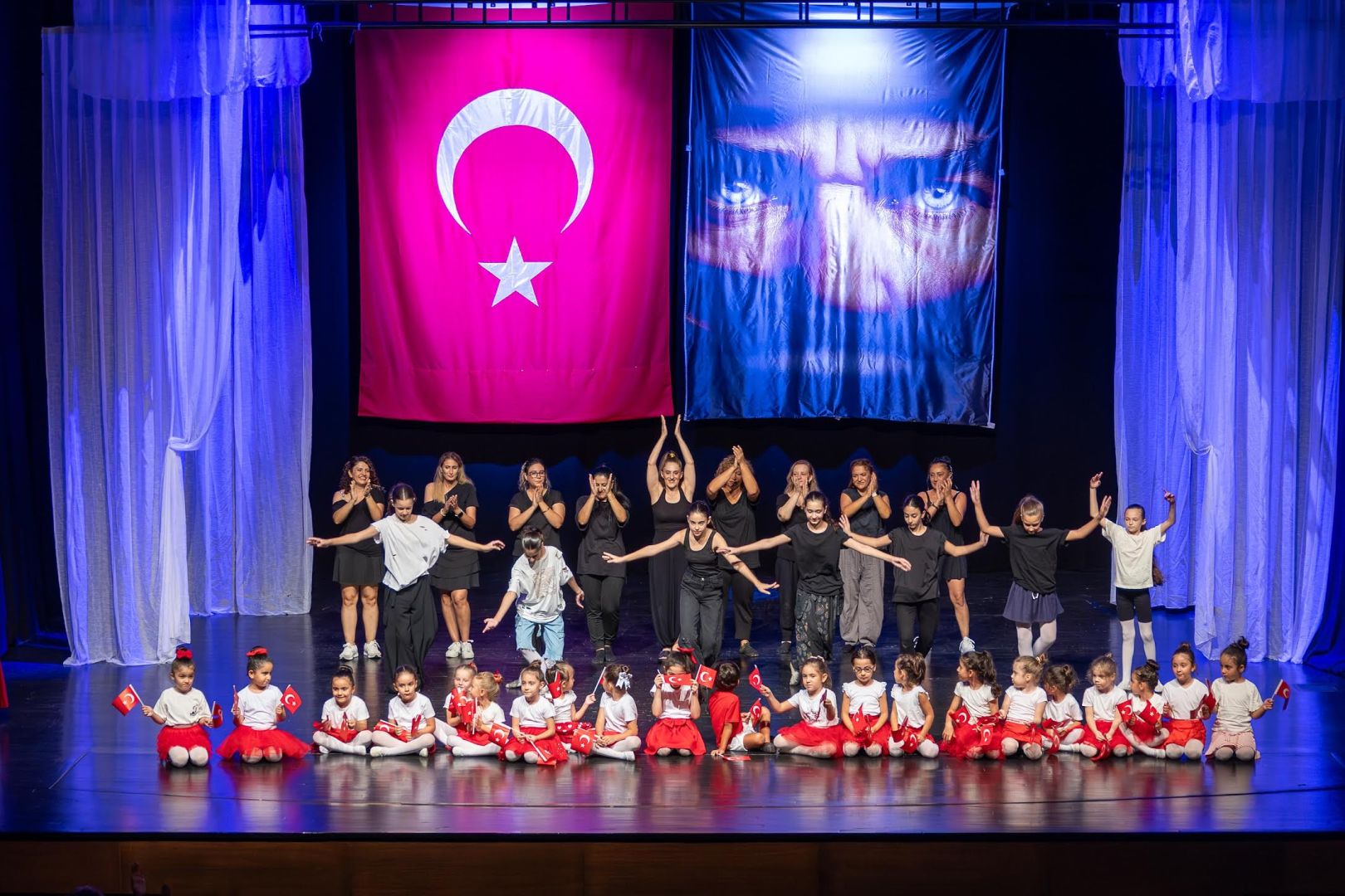 MEZİTLİ’DE SANAT VE EĞİTİM BULUŞTU 