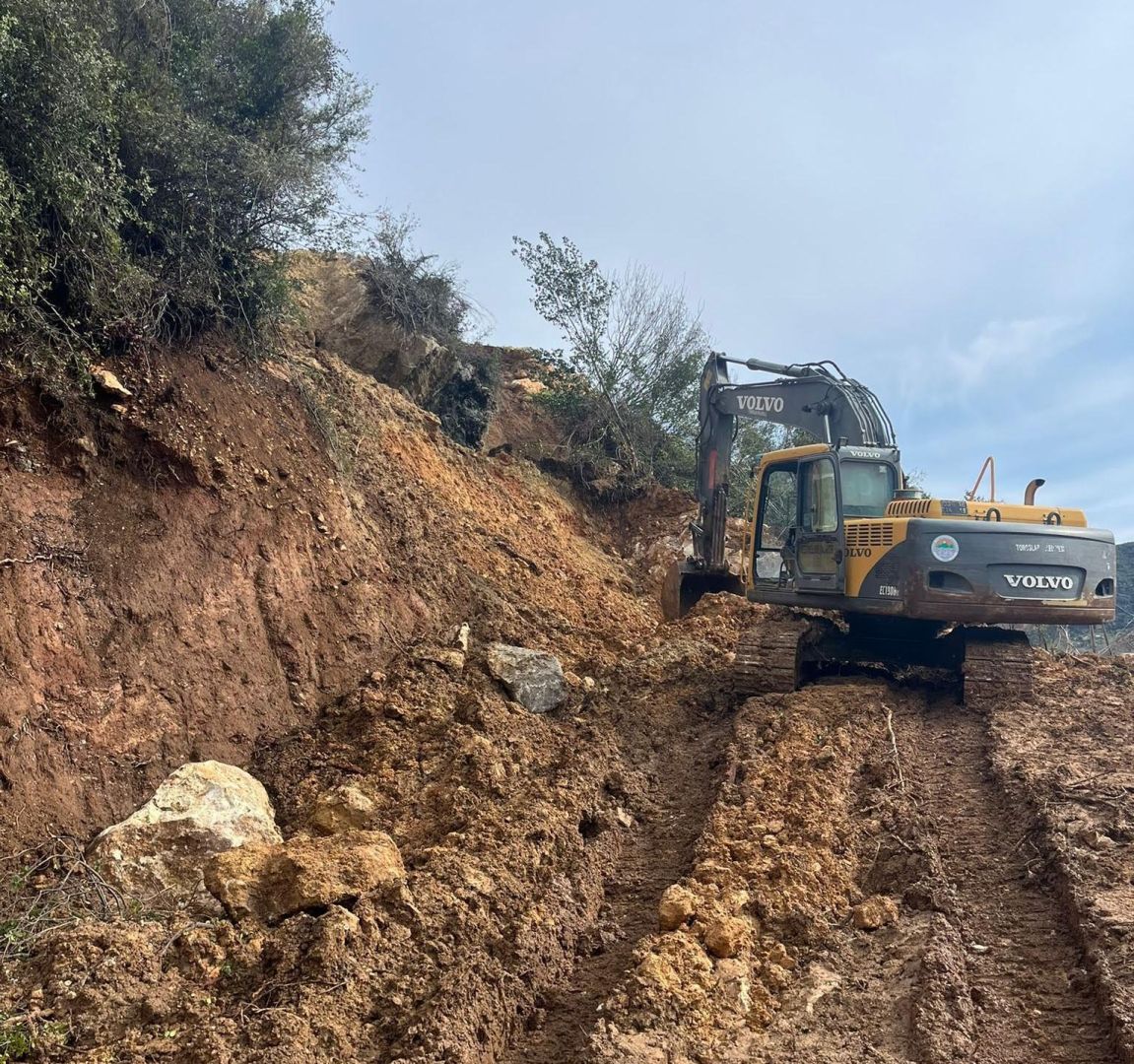 YAĞIŞ SONRASI YOLLARDA GÜVENLİ ULAŞIM SAĞLANDI 