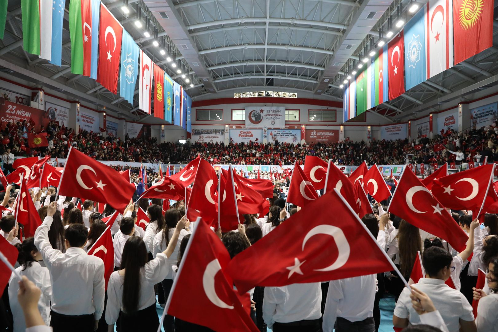 BAŞKAN DOĞAN’DAN 23 NİSAN ULUSAL EGEMENLİK VE ÇOCUK BAYRAMI  MESAJI