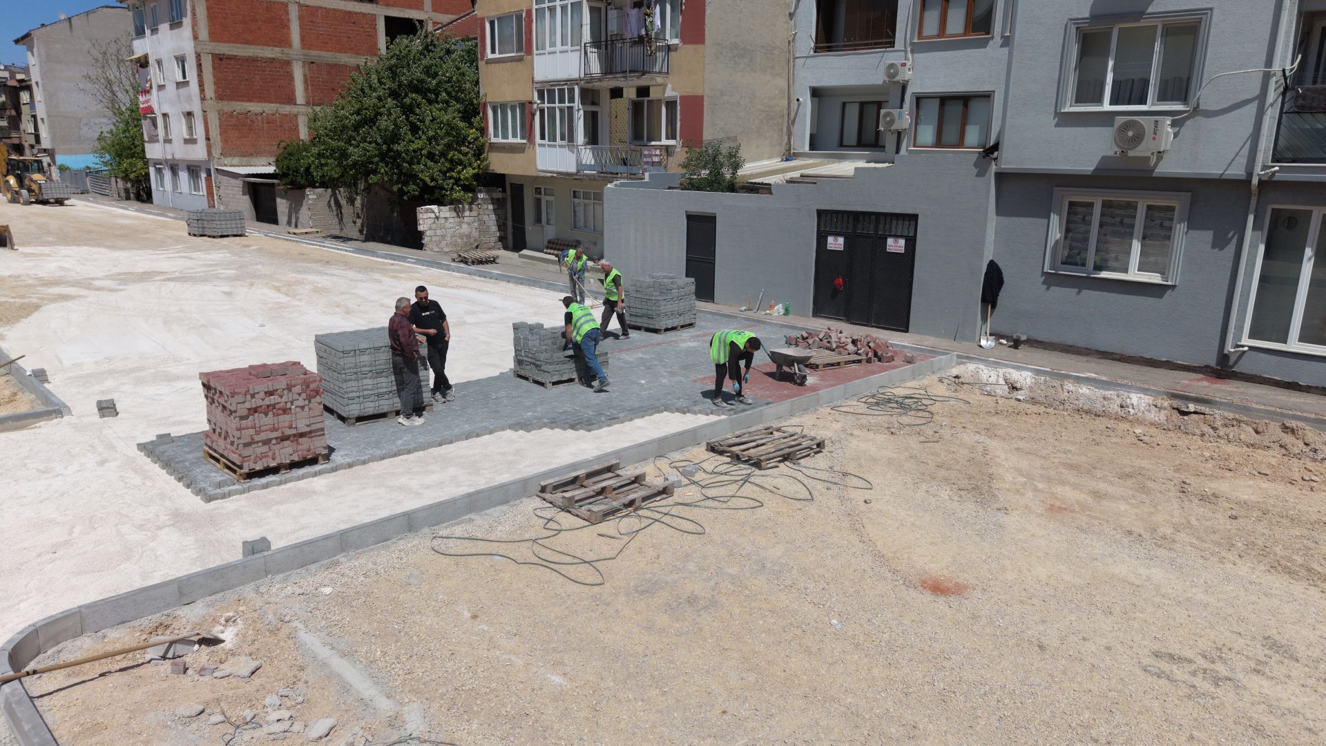 İNEGÖL’E YENİ OTOPARK VE OYUN ALANI 