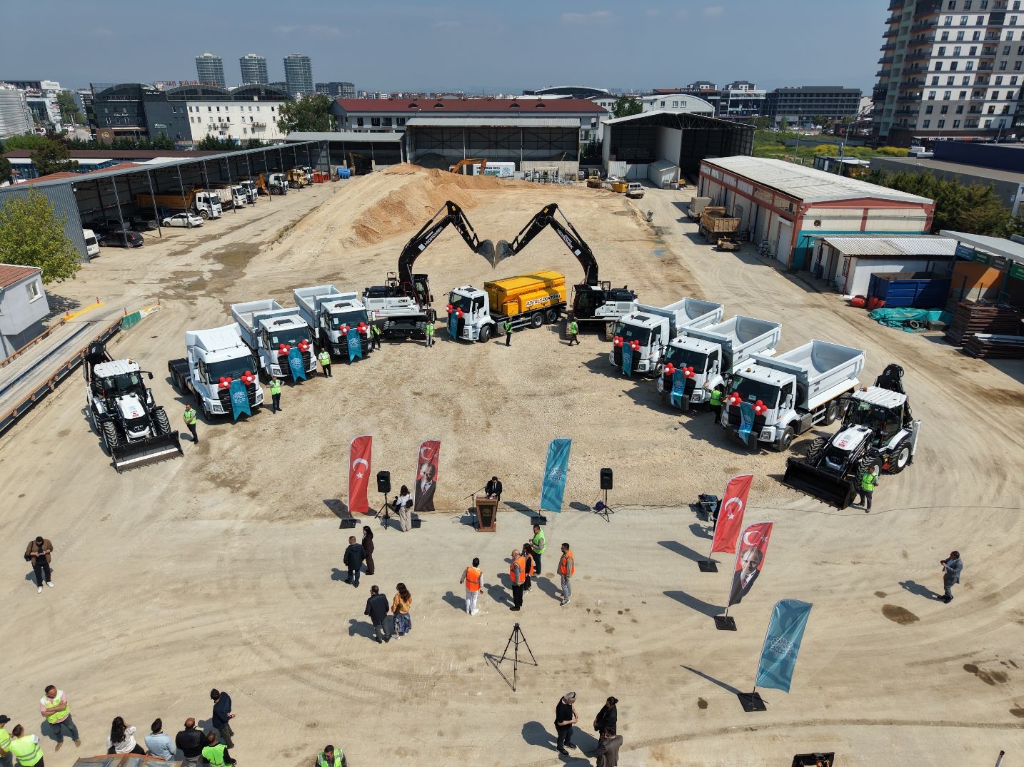 NİLÜFER’DE ARAÇ FİLOSU GÜÇLENİYOR