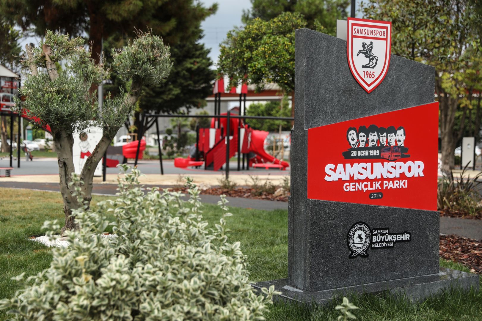 SAMSUN GENÇLİK PARKI YENİ YÜZÜYLE GÖZ KAMAŞTIRIYOR