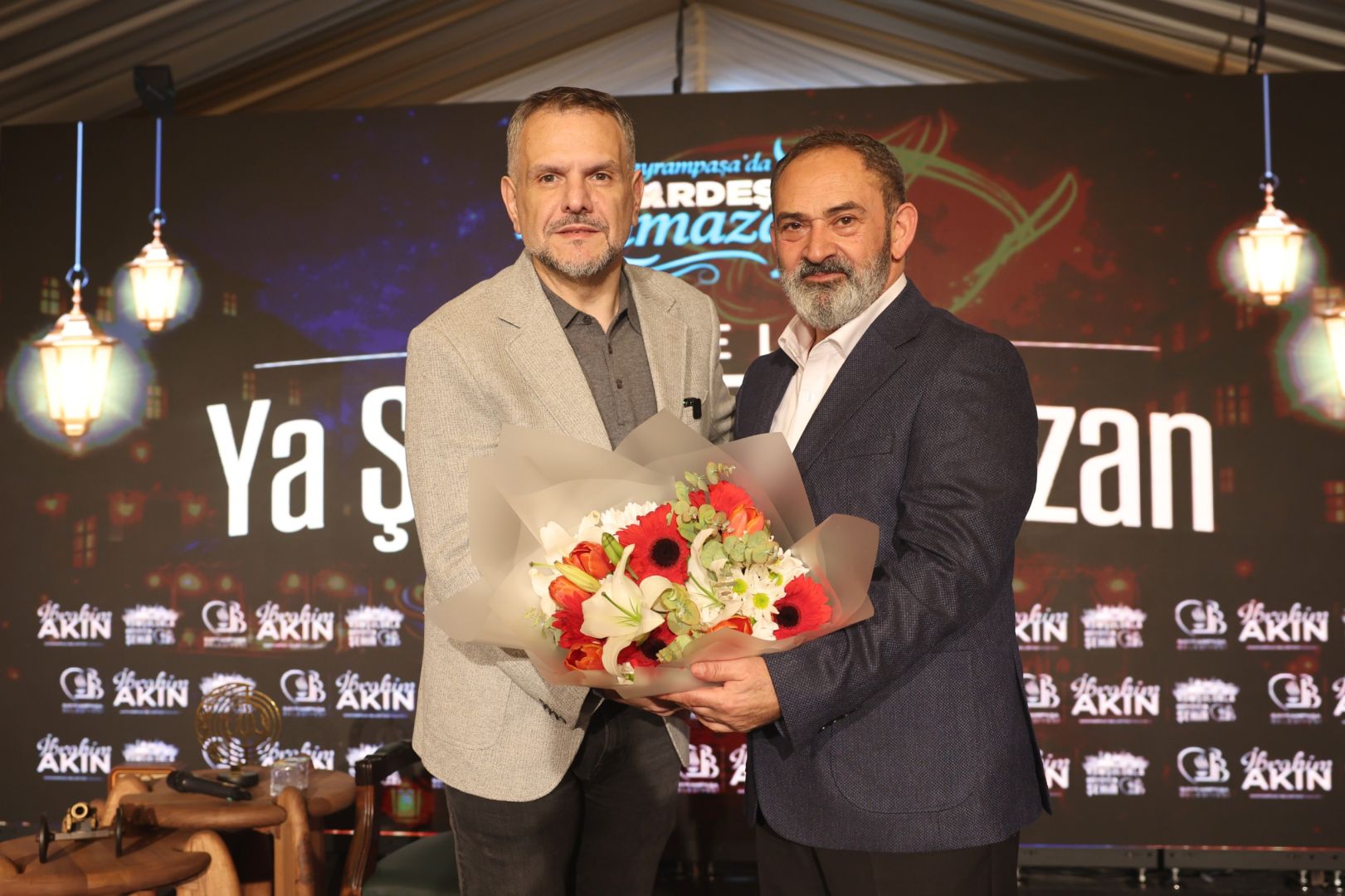 DURSUN ALİ ERZİNCANLI İLE BAYRAMPAŞA’DA ŞİİR ZİYAFETİ 