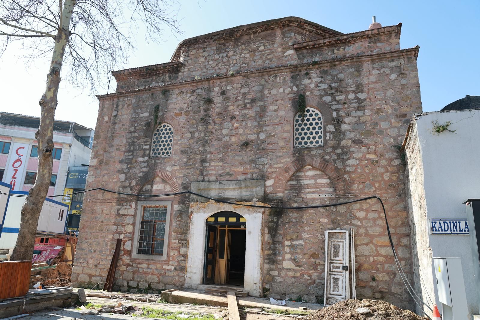 GEBZE BELEDİYESİ TARİHİ ÇARŞI HAMAMI'NDA RESTORASYON ÇALIŞMALARINI BAŞLATTI 
