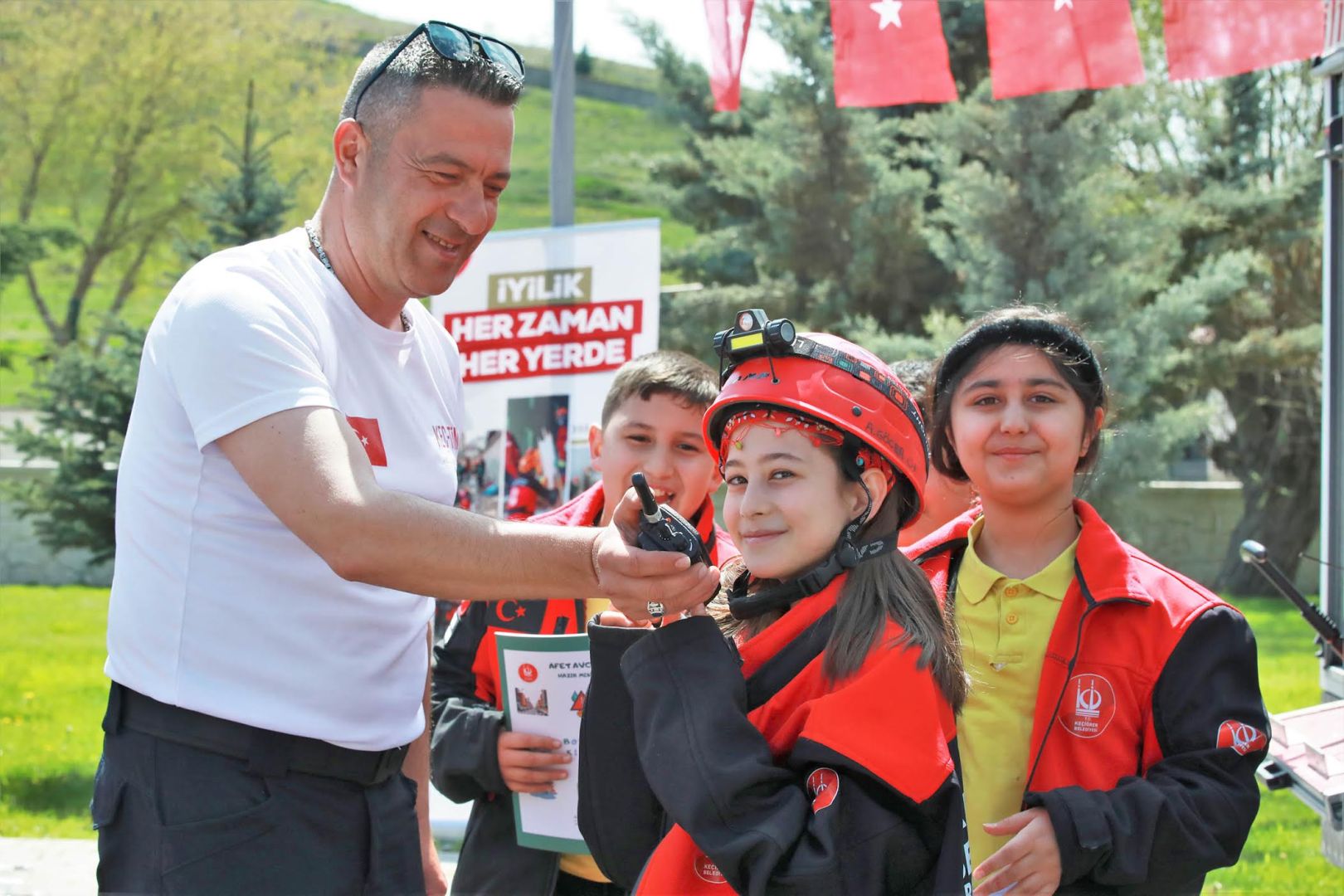 AFET EĞİTİMİYLE ÇOCUKLARA HAYATİ BİLGİLER ANLATILDI