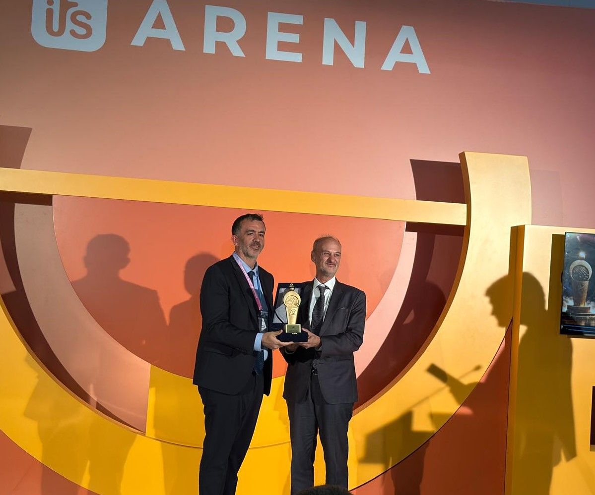 BELEDİYECİLİK ÖDÜLÜNÜ ALDI