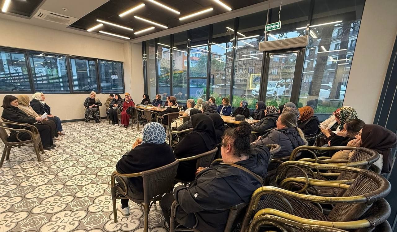 BÜYÜKŞEHİR’İN “KADIN KADINA” PROJESİ KOCAALİ’DE DEVAM ETTİ 