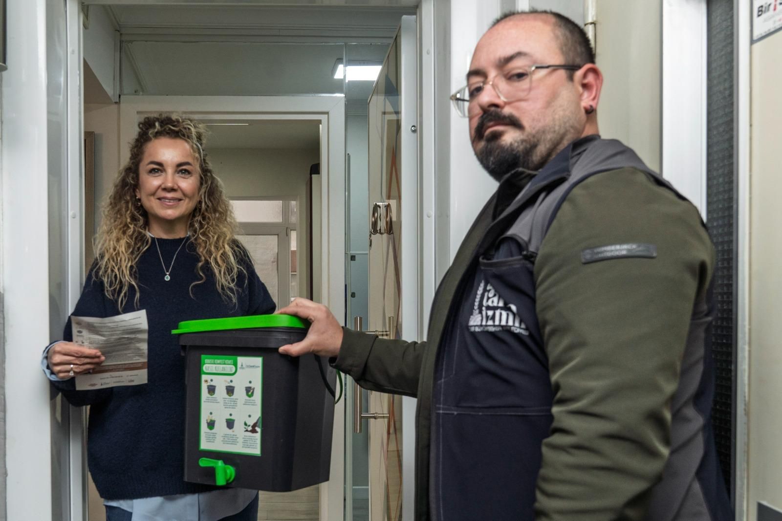 İZMİR’DE YEŞİL DÖNÜŞÜM EVLERDEN BAŞLADI 