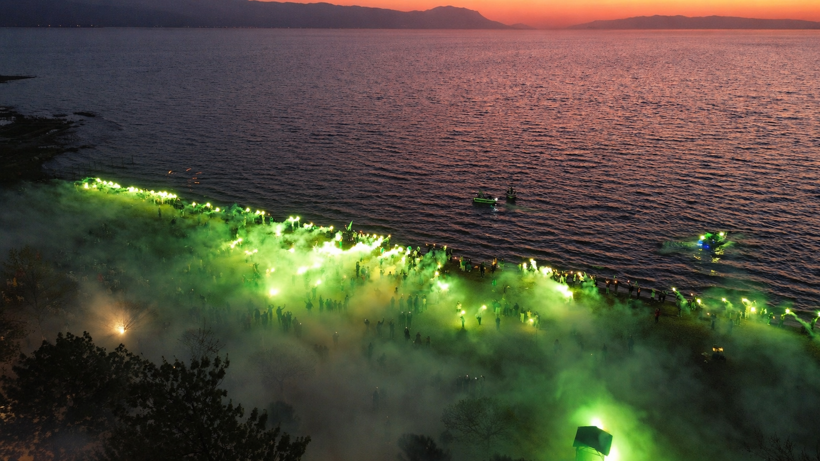 İZNİK’TE ŞAMPİYONLUK COŞKUSU