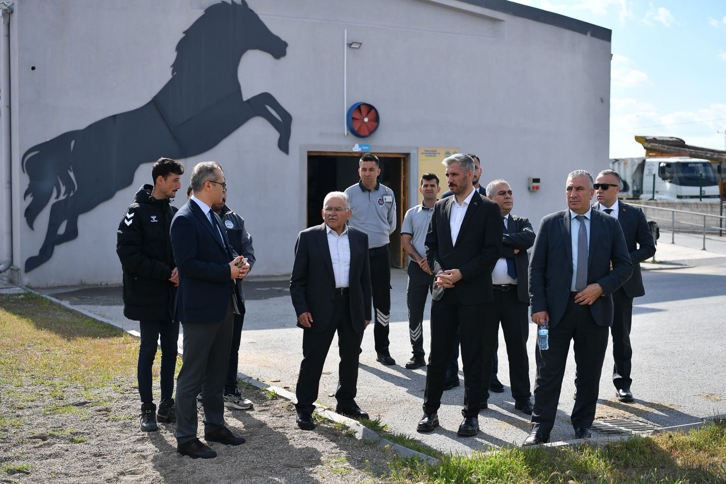 KAYSERİ’DE BİNİCİLİK TESİSİNE FEDERE STATÜ 