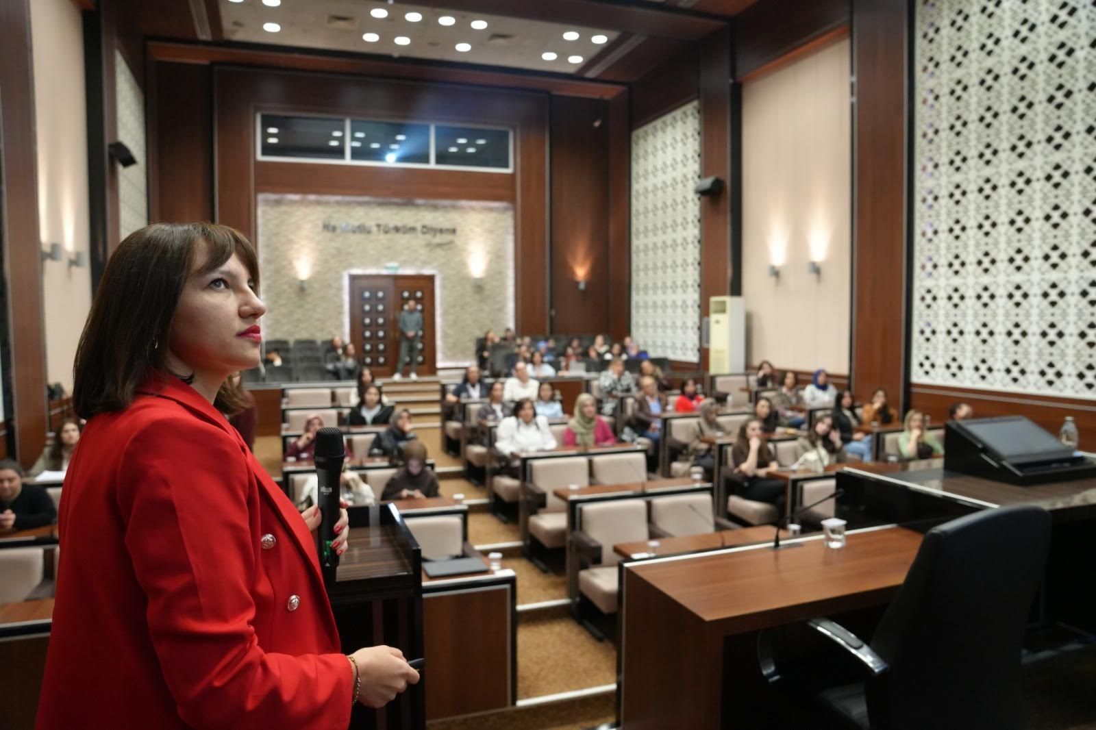 KEÇİÖREN’DE KADIN SAĞLIĞI SEMİNERİ DÜZENLENDİ