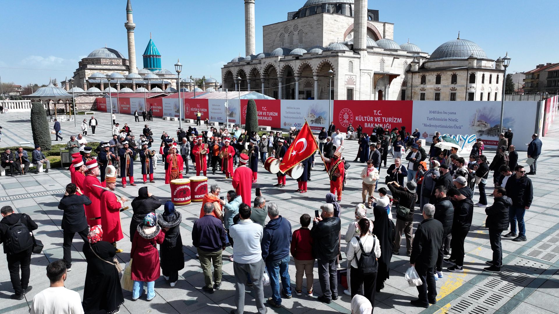 KONYA BÜYÜKŞEHİR MEHTER TAKIMI MEYDANLARDA