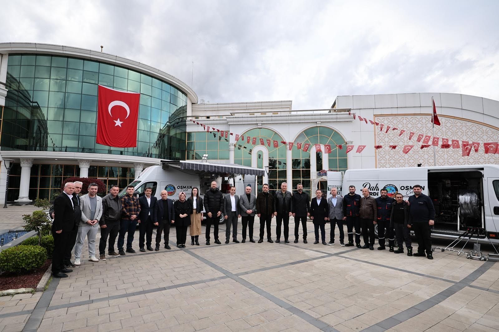 SERDİVAN BELEDİYESİ ARAÇ FİLOSUNU GÜÇLENDİRİYOR 