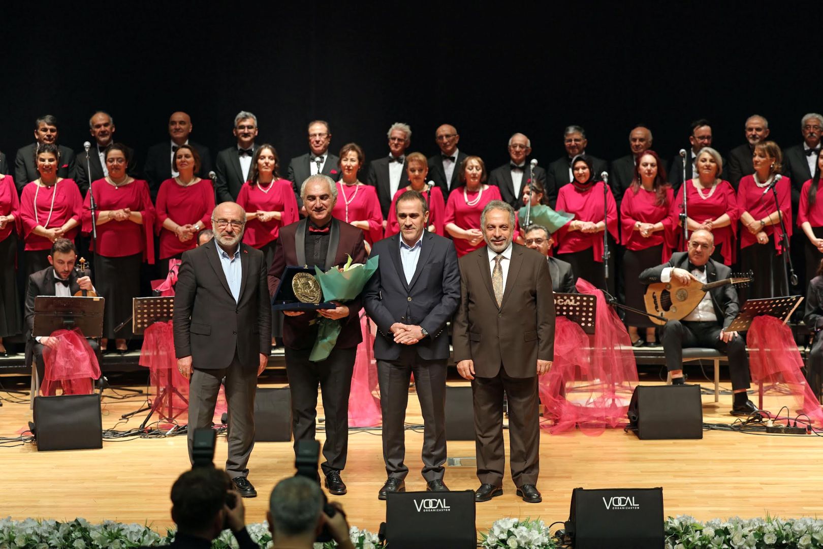 TALAS’TA HİCÂZ NAĞMELERİ GÖNÜLLERE DOKUNDU