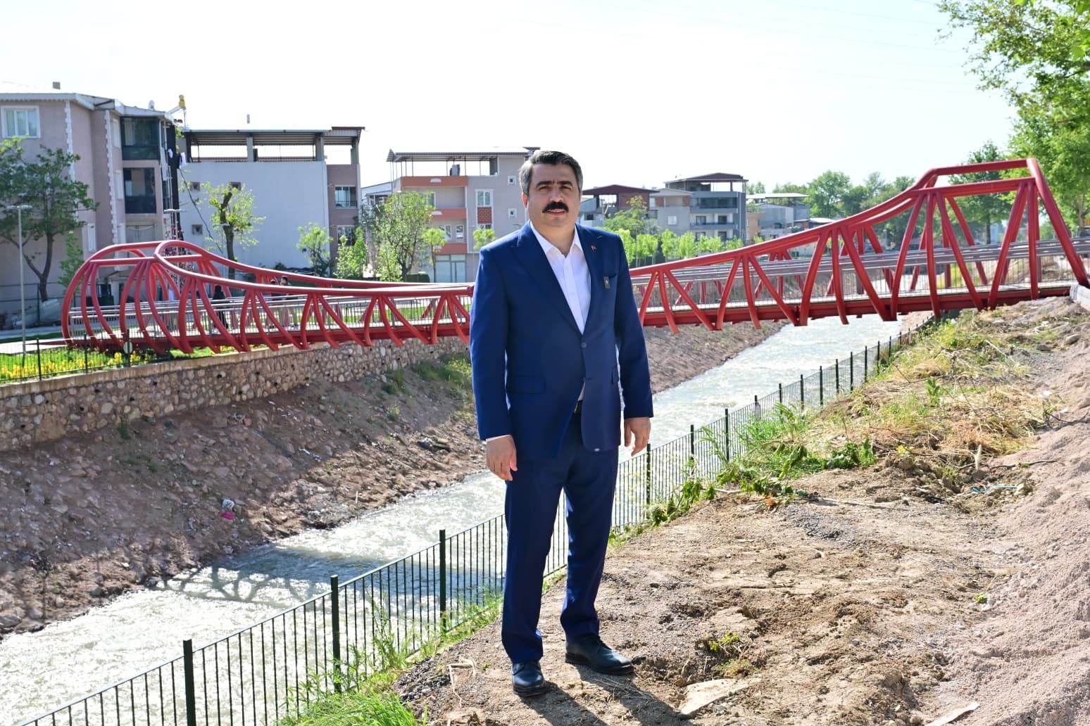 17 BİN METREKARELİK DEV DÜZENLEME 