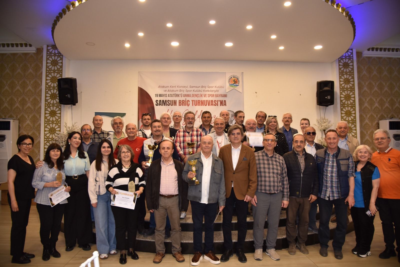 19 MAYIS’A ÖZEL BRİÇ TURNUVASI DÜZENLENDİ