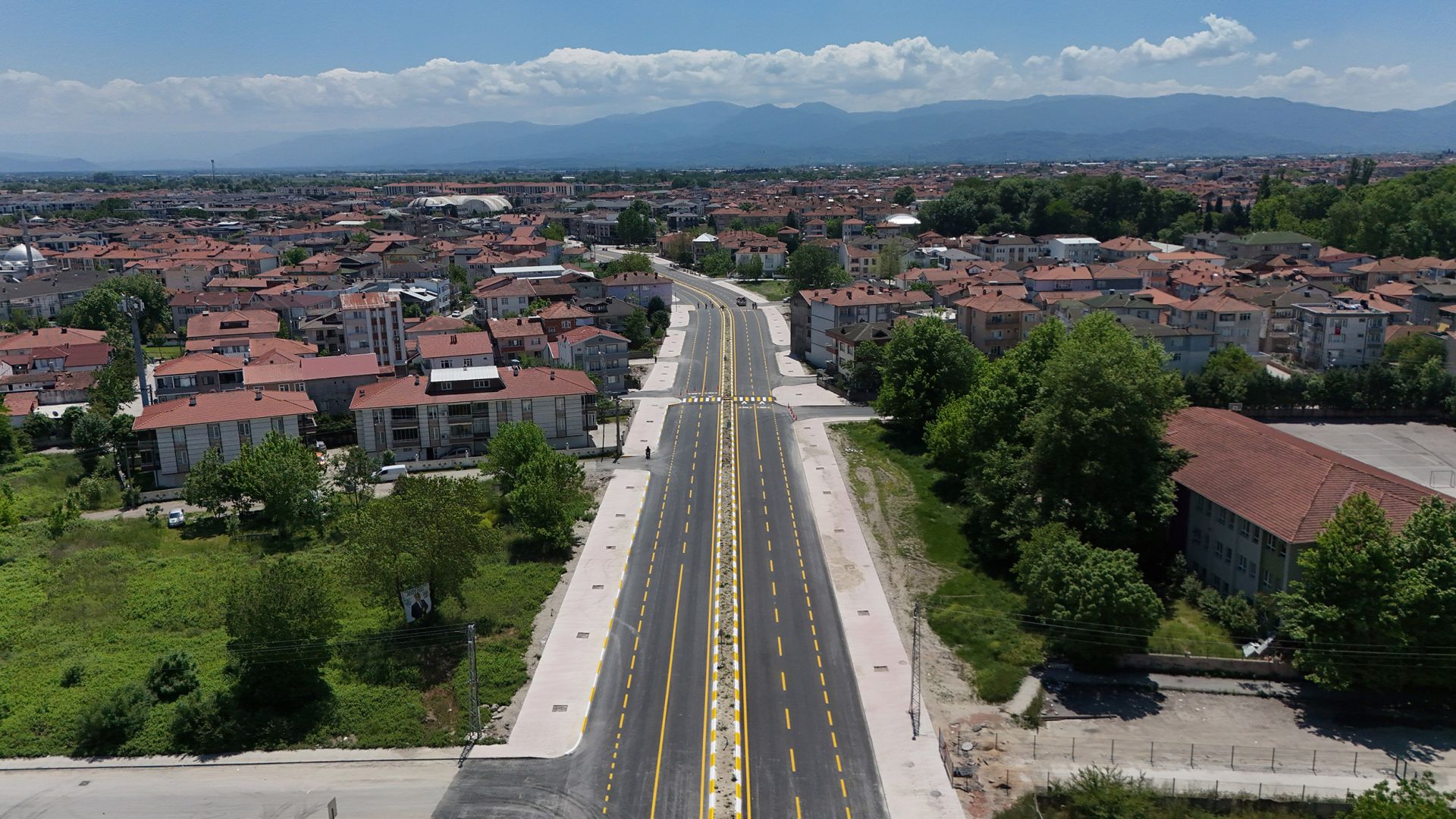 MODERN YOL ÇALIŞMASI ALPASLAN TÜRKEŞ CADDESİ’NDE