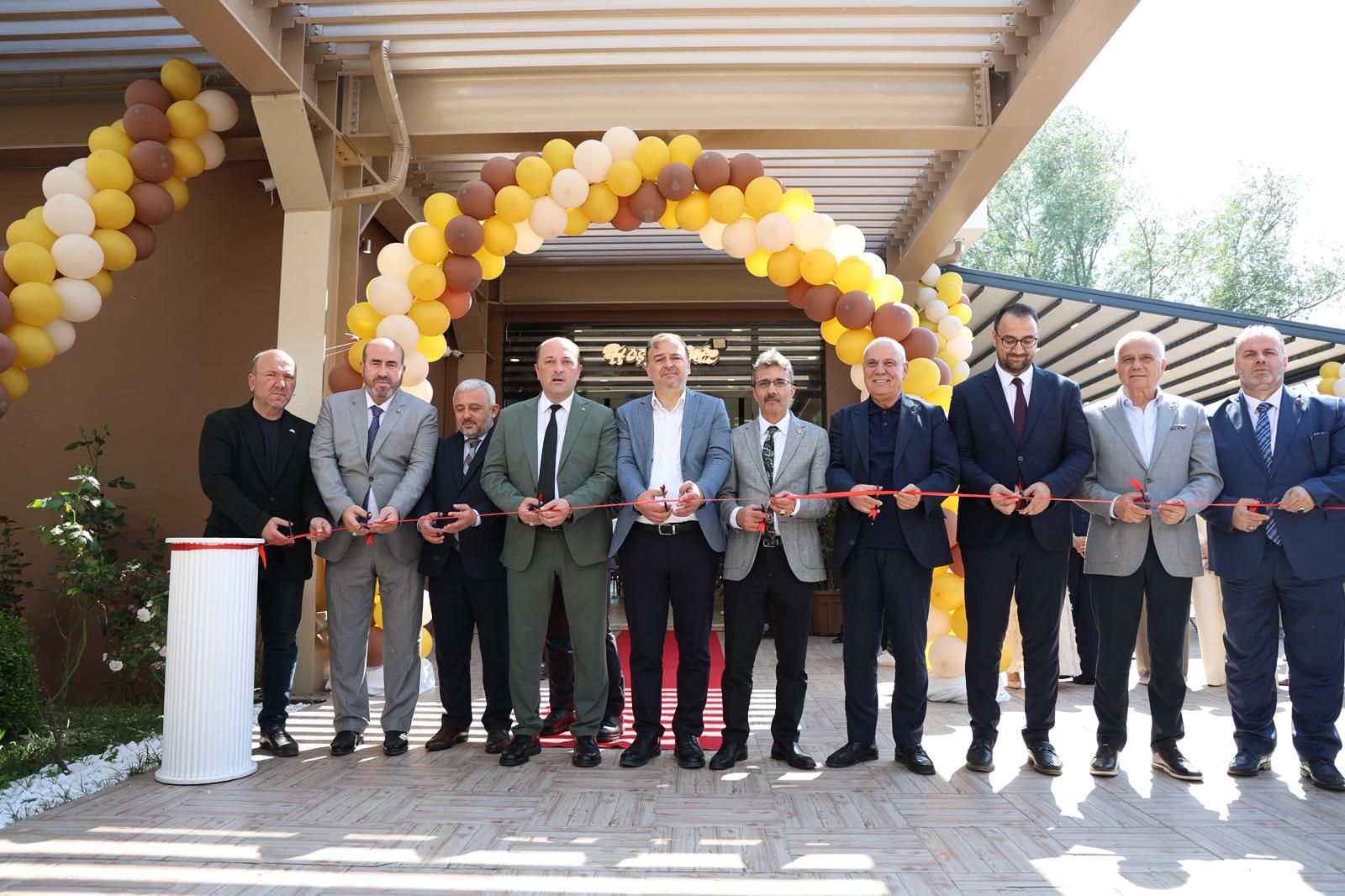 “NEHİR CAFE KAHVE EVİM” GEYVE’DE HİZMETE AÇILDI 