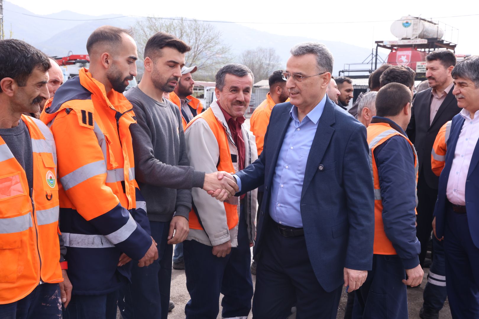 PERSONELE MORAL OLAN BAYRAM DESTEĞİ
