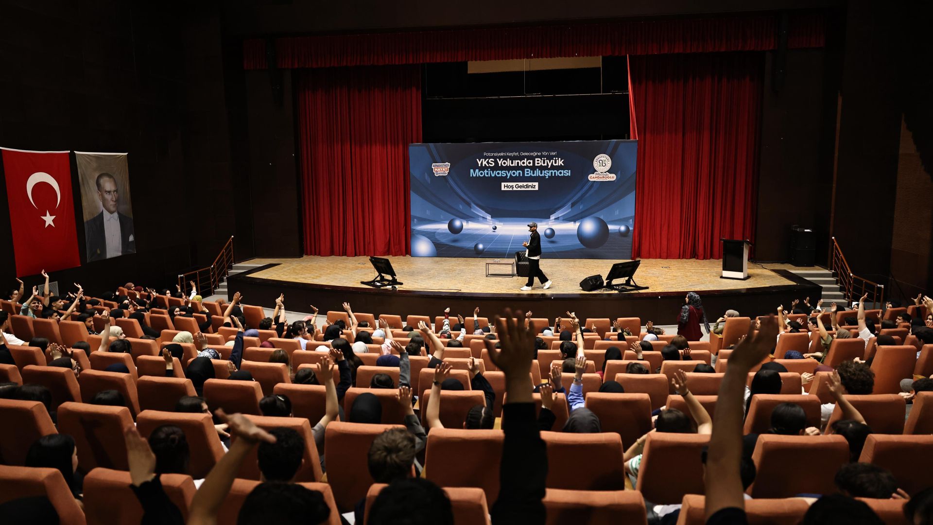 ARNAVUTKÖY’DE SINAV MOTİVASYONU ZİRVESİ 