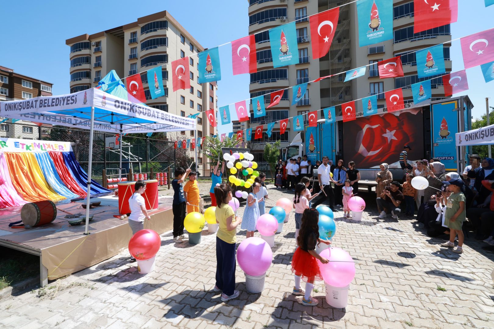 BAHARIN EN GÜZEL RENKLERİ ÖZEL ÇOCUKLARLA BULUŞTU