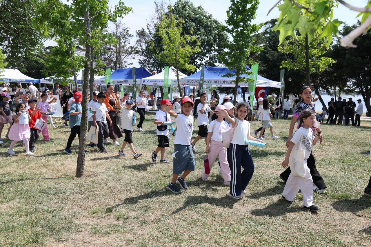 ÇEVRE BİLİNCİ İSMET İNÖNÜ PARKI’NDA YÜKSELDİ 