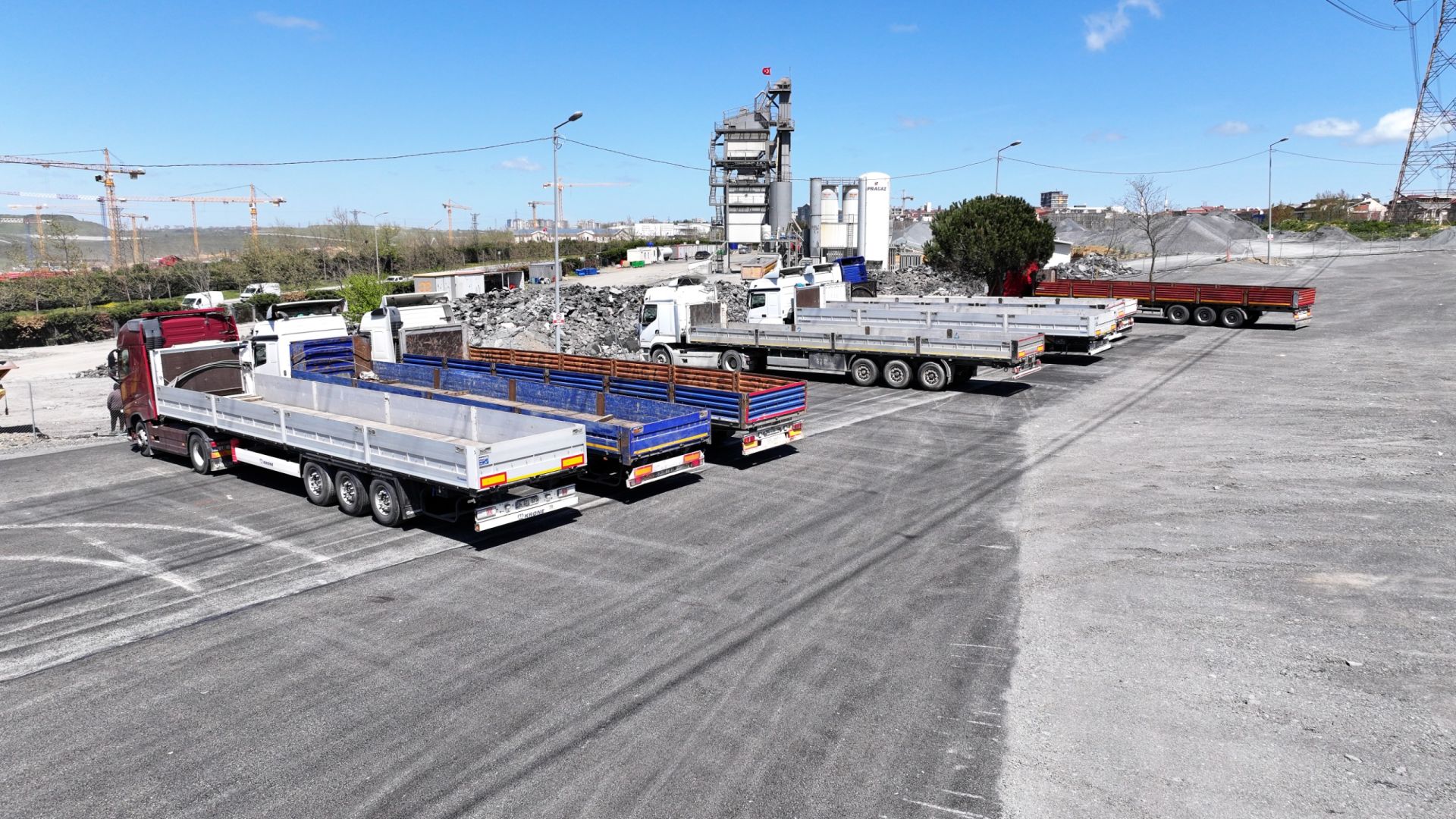 ESENLER’DE DEV OTOPARK HİZMETE GİRDİ 