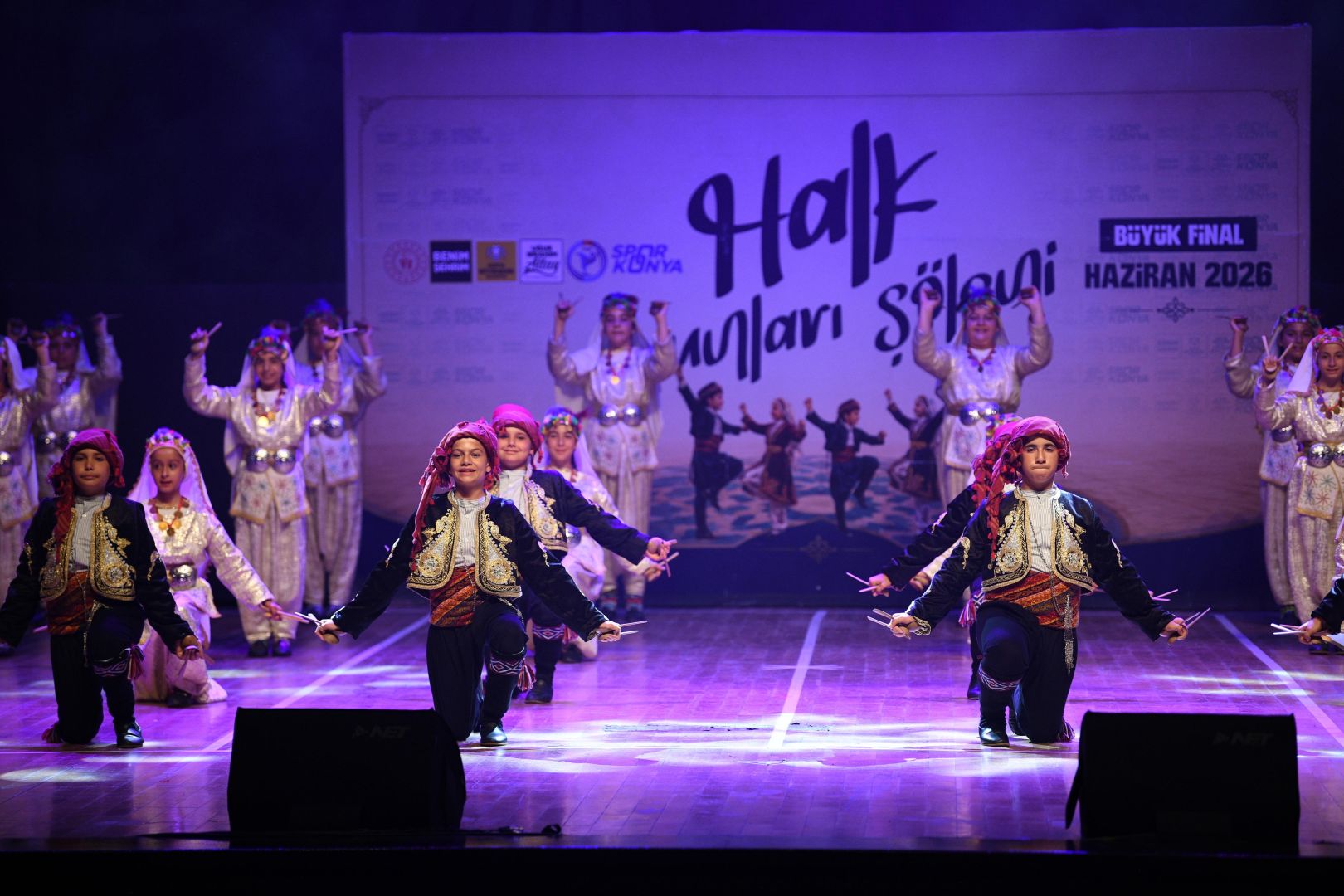GENÇLERDEN KÜLTÜRE GÜÇLÜ SAHİP ÇIKIŞ 