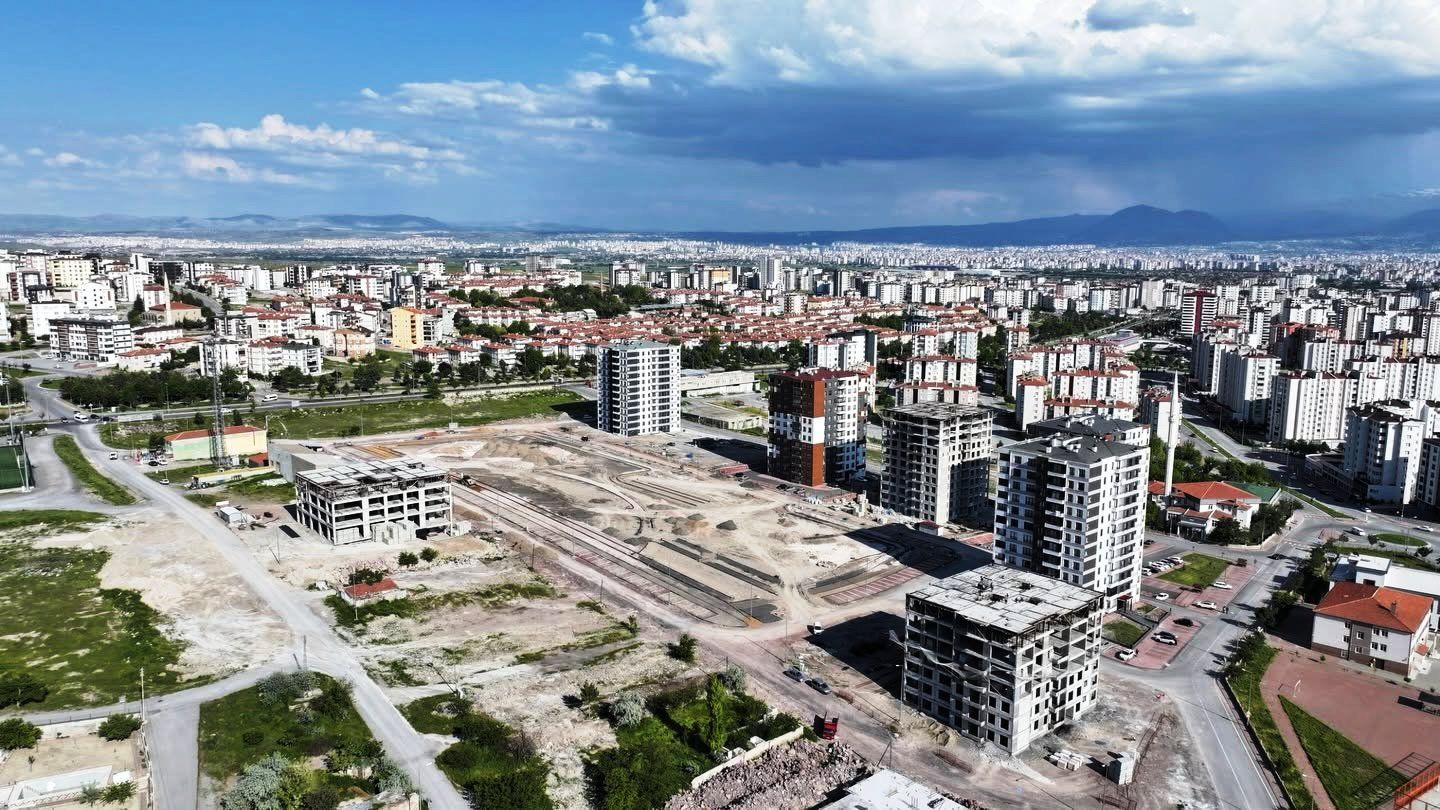 KENTSEL DÖNÜŞÜMLE BİRLİKTE YAŞAM ALANLARINI DA İNŞA EDİYORUZ