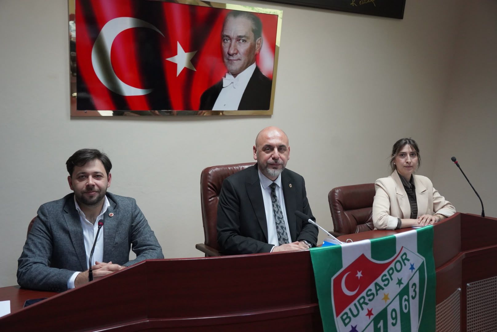 ORHANGAZİ MECLİSİ TEK GÜNDEMLE TOPLANDI 