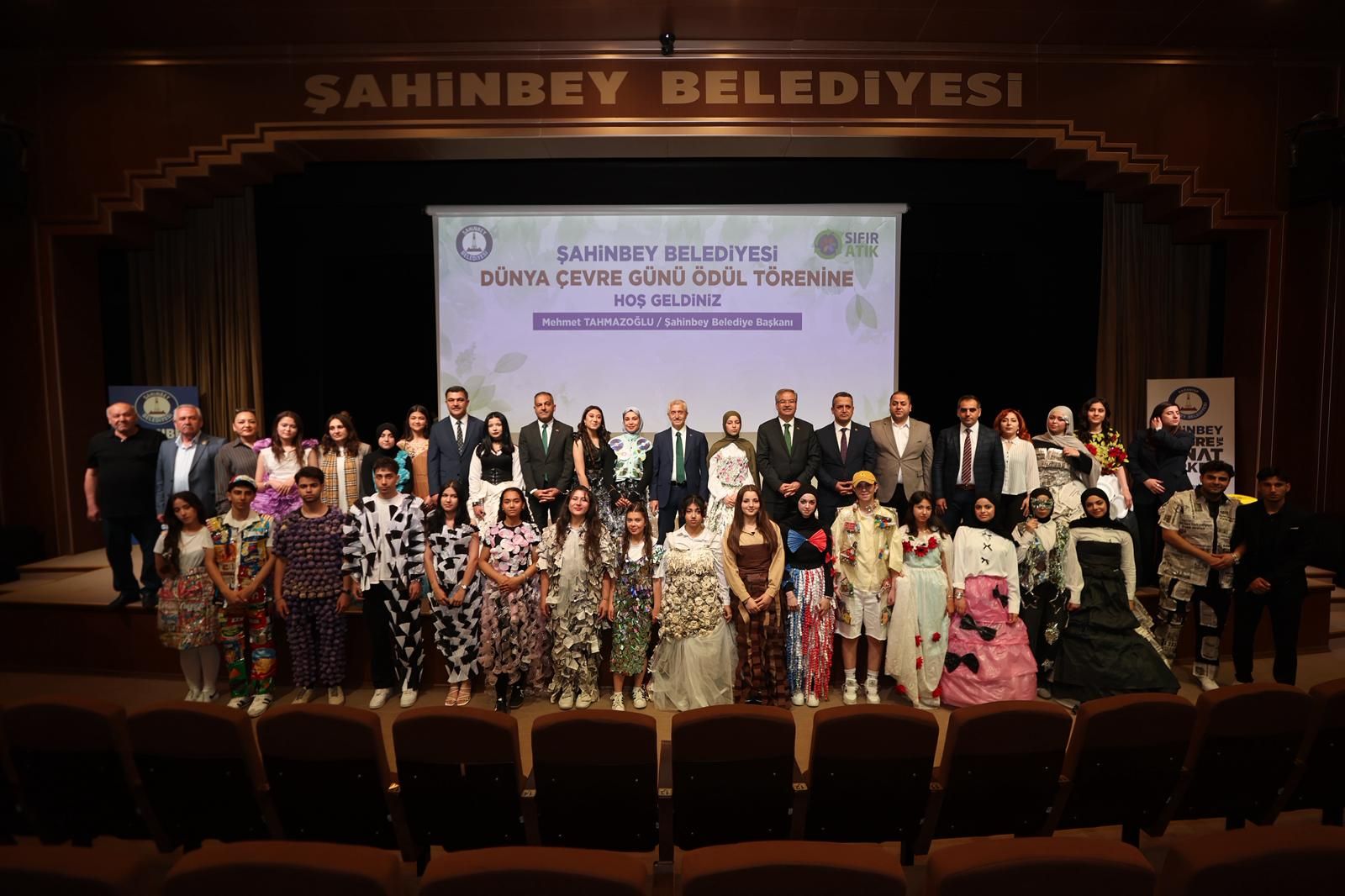 ŞAHİNBEY BELEDİYESİ’NDEN ÇEVRECİ OKULLARA ÖDÜL YAĞMURU 