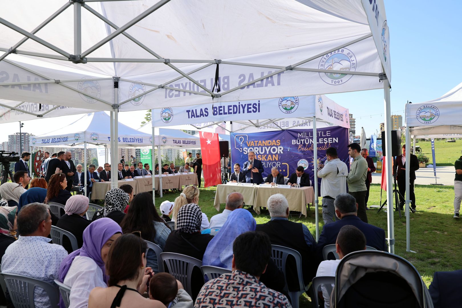 VATANDAŞLAR TALEPLERİNİ DOĞRUDAN BAŞKANLARA İLETTİ 
