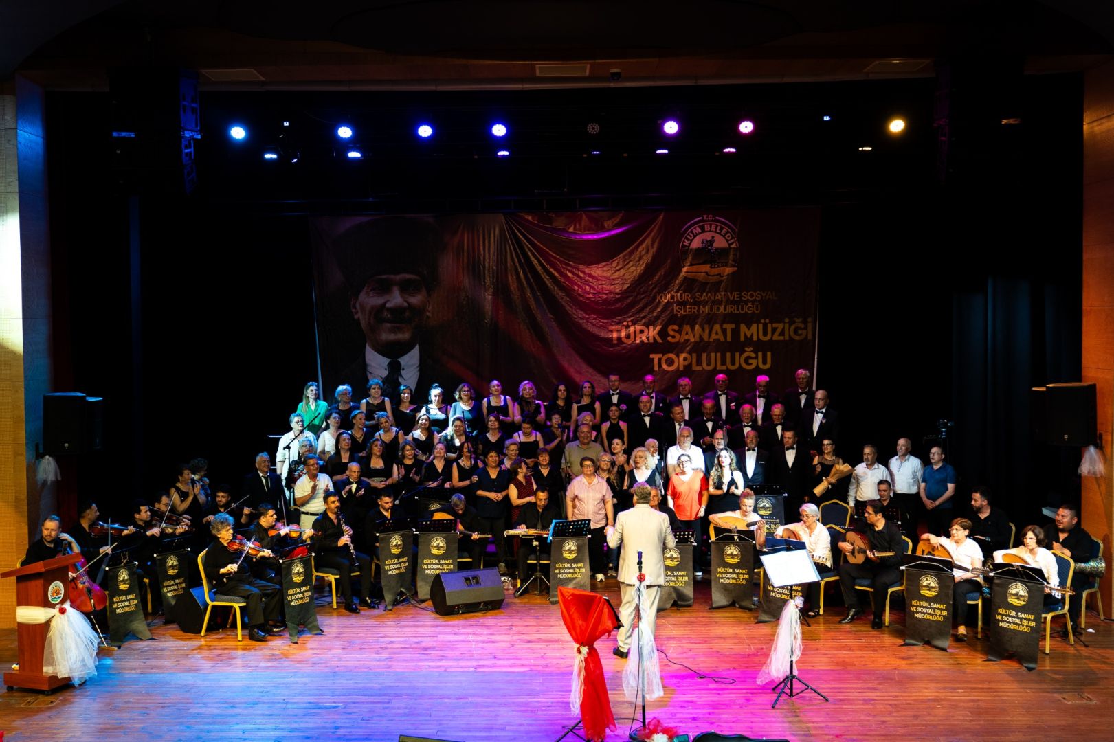 YAZA MERHABA KONSERİNE YOĞUN İLGİ