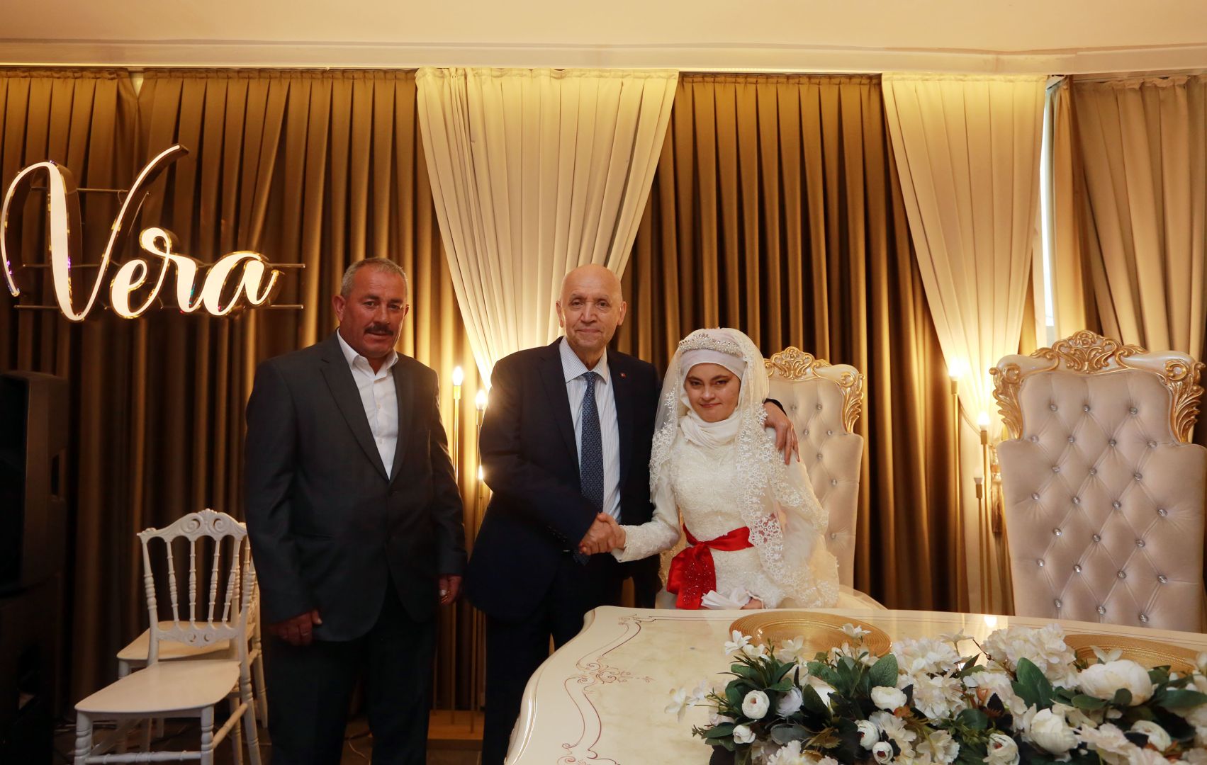 YENİMAHALLELİ FATMA’NIN GELİNLİK HAYALİ GERÇEK OLDU 