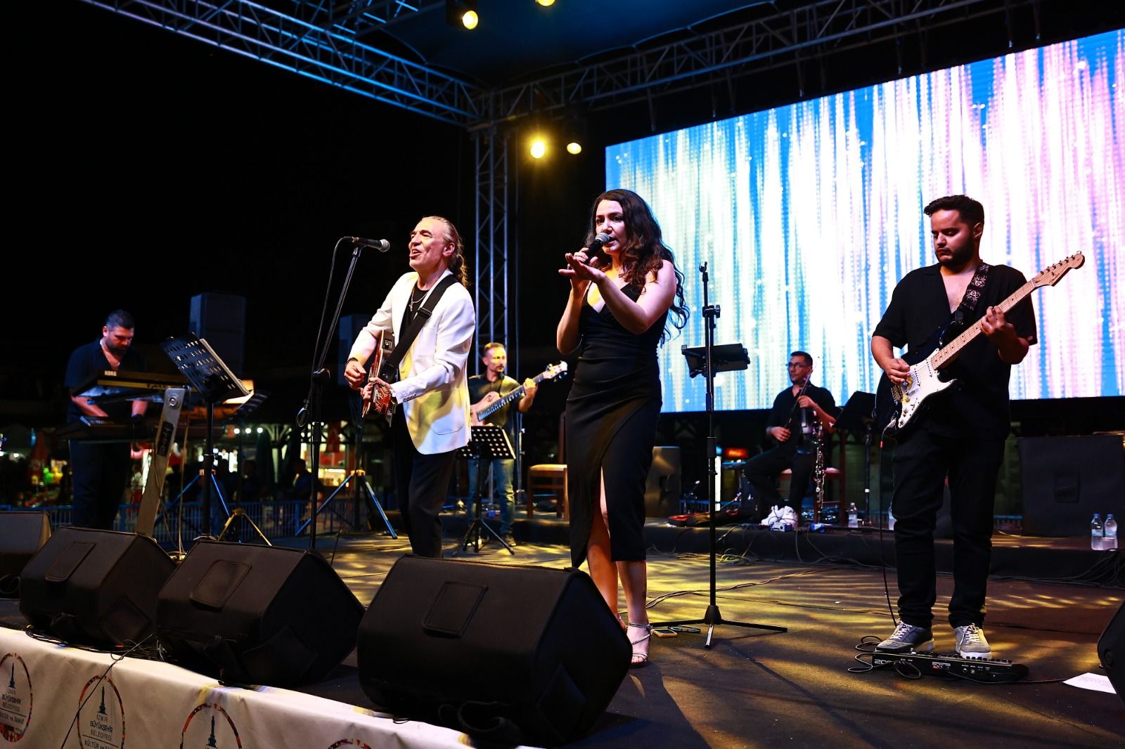 EFEST’TE KÜLTÜR, SANAT VE EĞLENCE BİR ARADA 