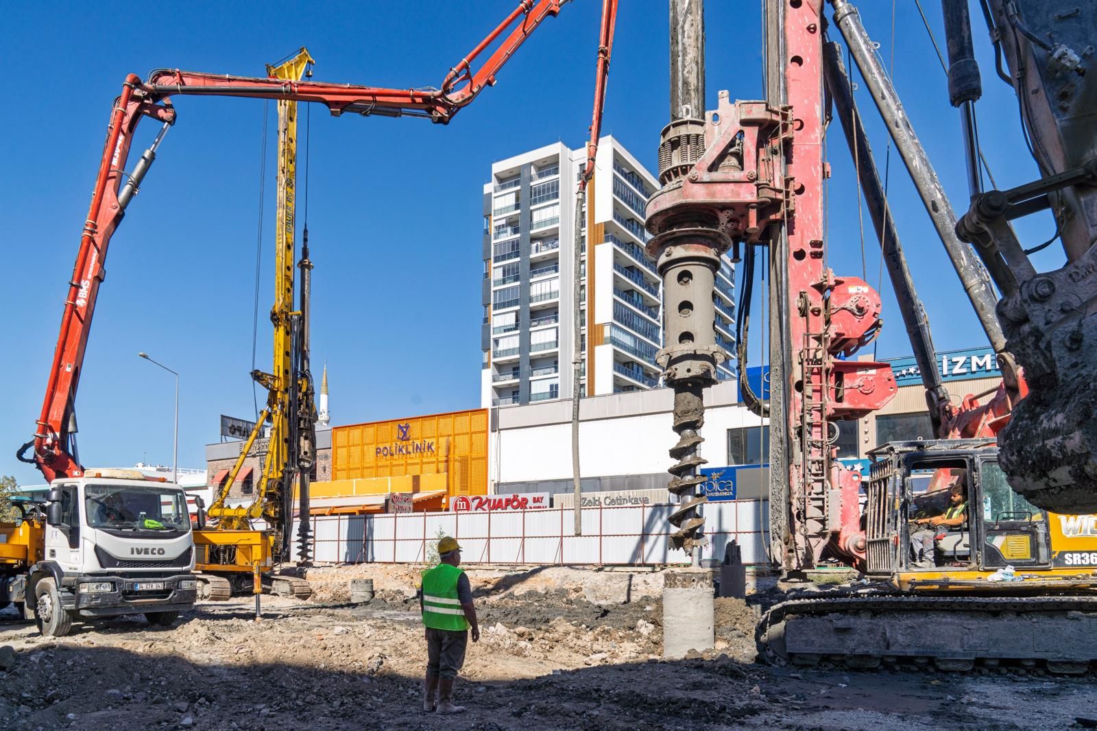 MAVİŞEHİR TRAFİĞİNİ RAHATLATACAK PROJEDE ÇALIŞMALAR HIZLANDI 